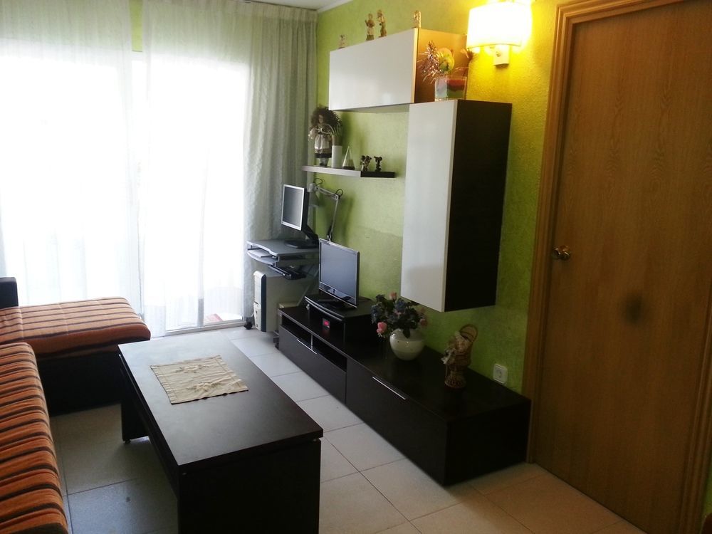 Apartbeach Royal Apartments Салоу Екстериор снимка