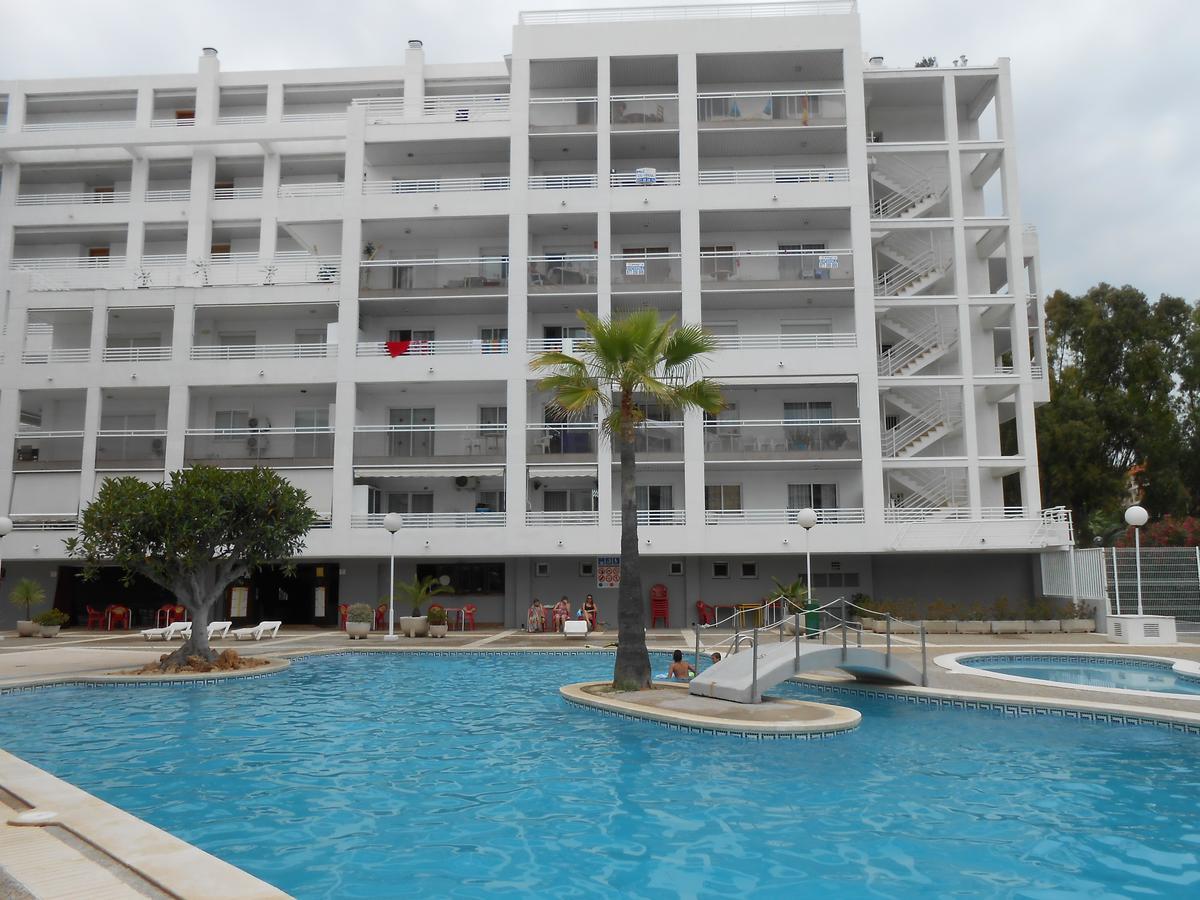 Apartbeach Royal Apartments Салоу Екстериор снимка