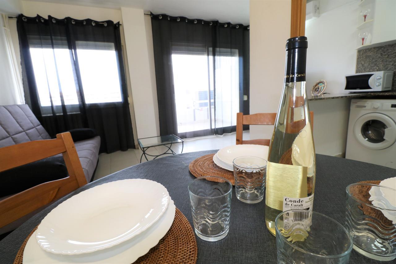 Apartbeach Royal Apartments Салоу Екстериор снимка